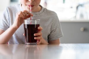 effects of sugar drinks on teeth